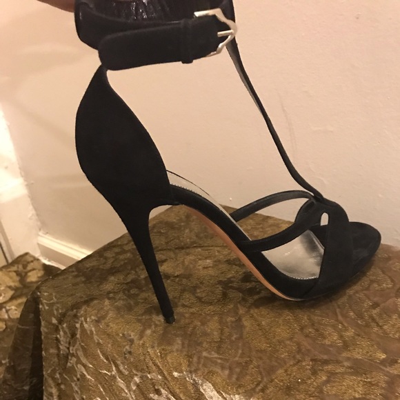 Alexander McQueen Suede Strappy Heels - Picture 5 of 8